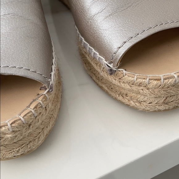 Price DROP ‼️ DKNY Espardille - Picture 7 of 7